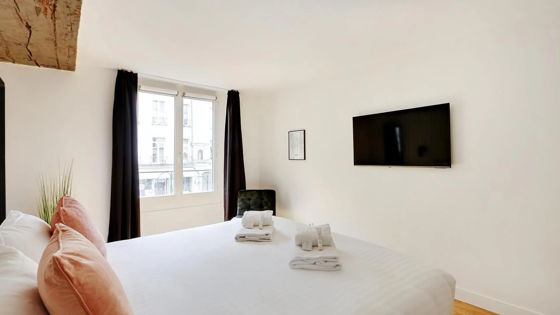 Pick A Flat'S Apartement In Saint-Martin - Rue Du Faubourg Saint-Martin Paris