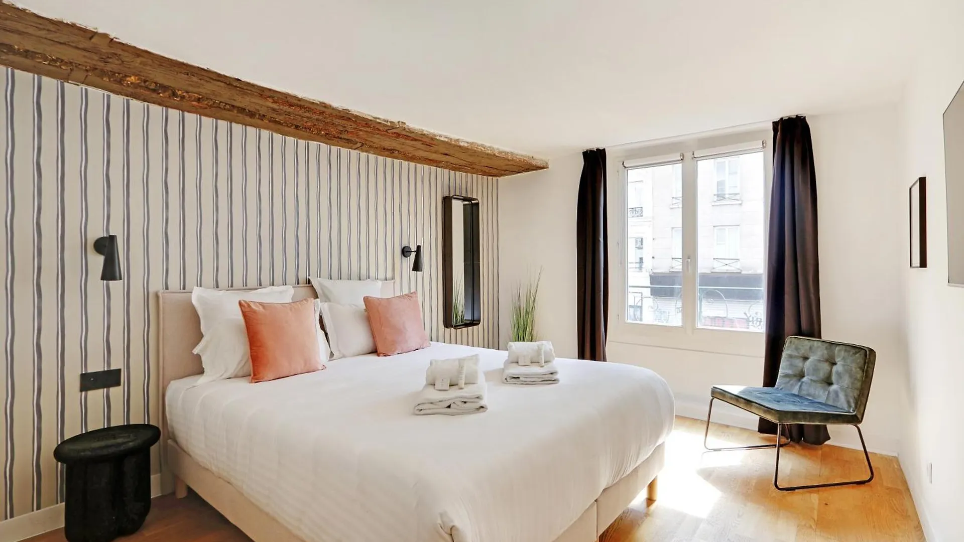Pick A Flat'S Apartement In Saint-Martin - Rue Du Faubourg Saint-Martin Paris Apartment